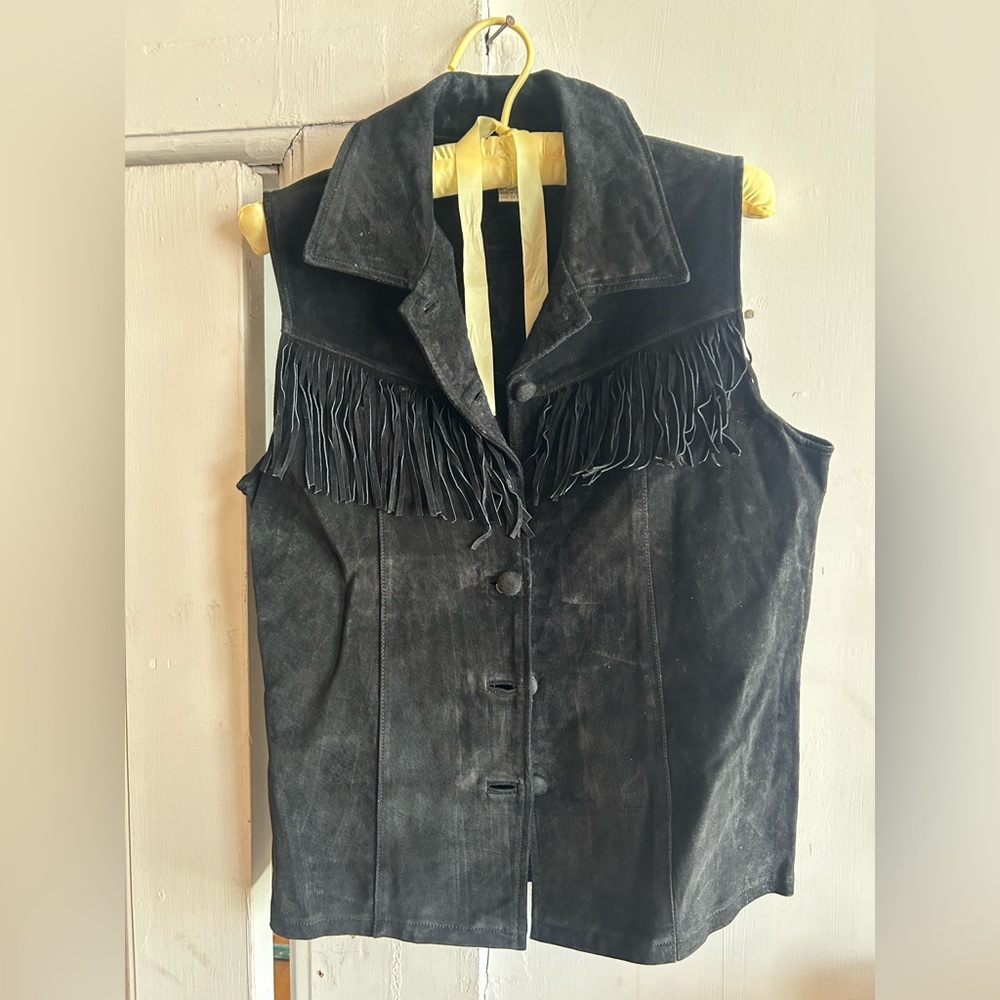 Giddyup!! Fun Black Vest with Fringe